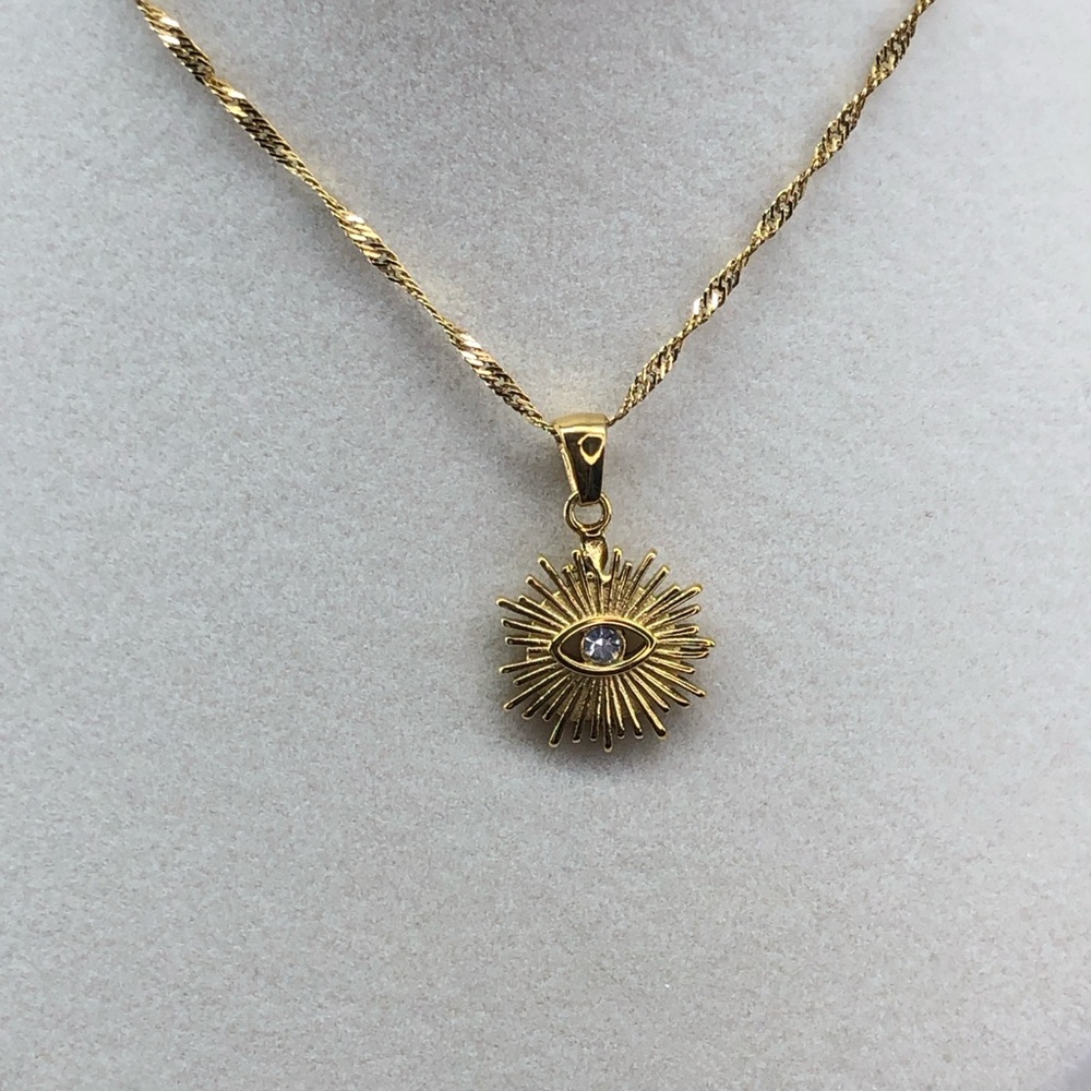 Stainless Steel
Gold Eye Pendant Necklace
